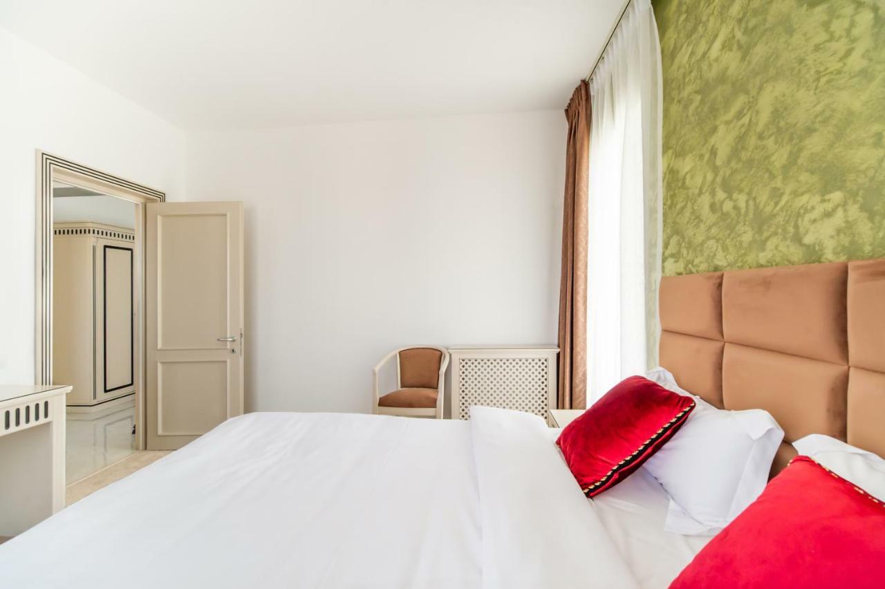 Miramare Residence Aparthotel Нэводари Экстерьер фото